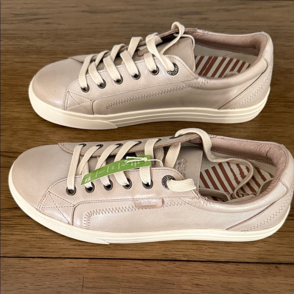 Women's Taos Casual Lace-Up Sneakers in Blush - Picture 2 of 4